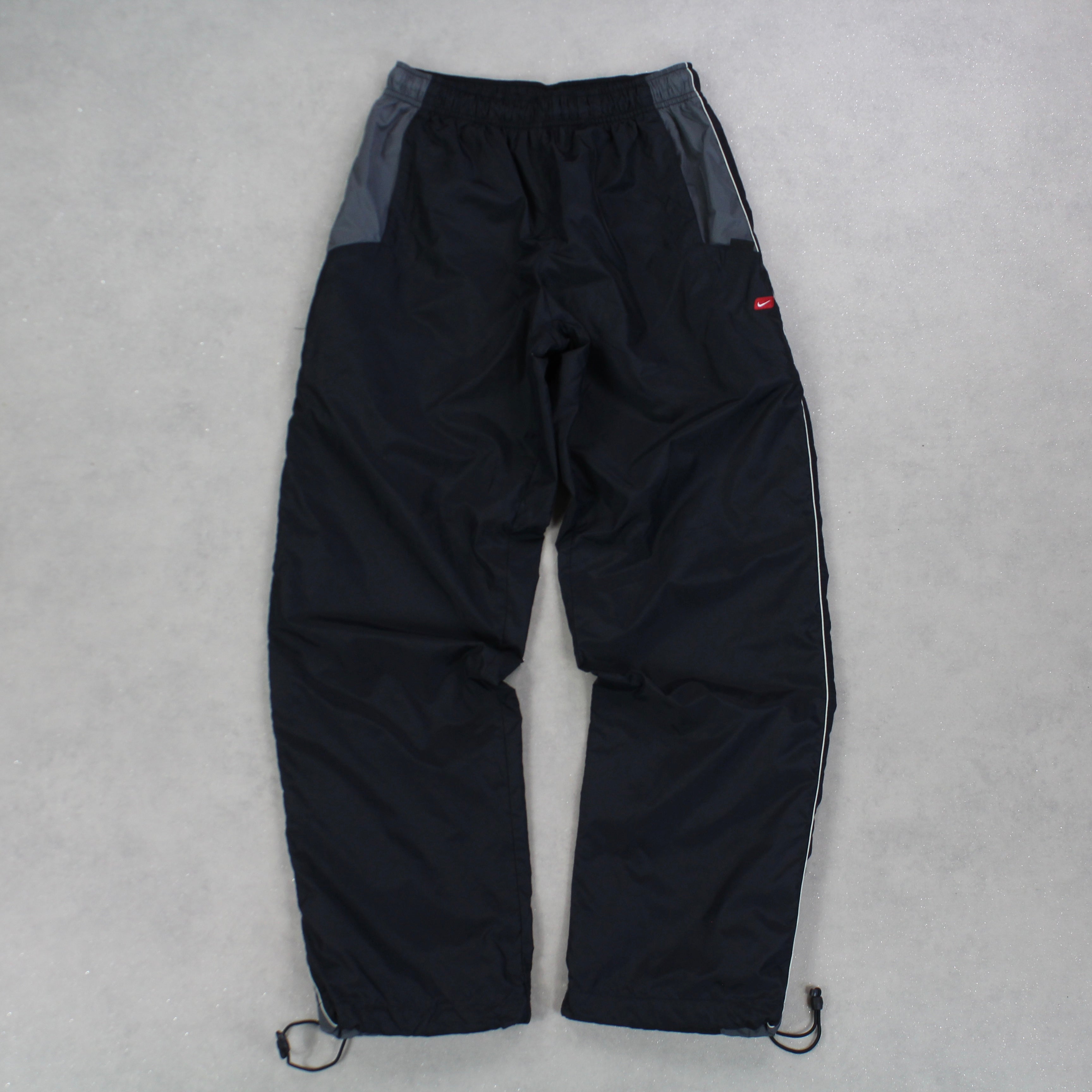 RARE 2000s Trackpants Black-Kikonat