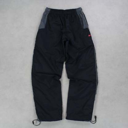 RARE 2000s Trackpants Black-Kikonat