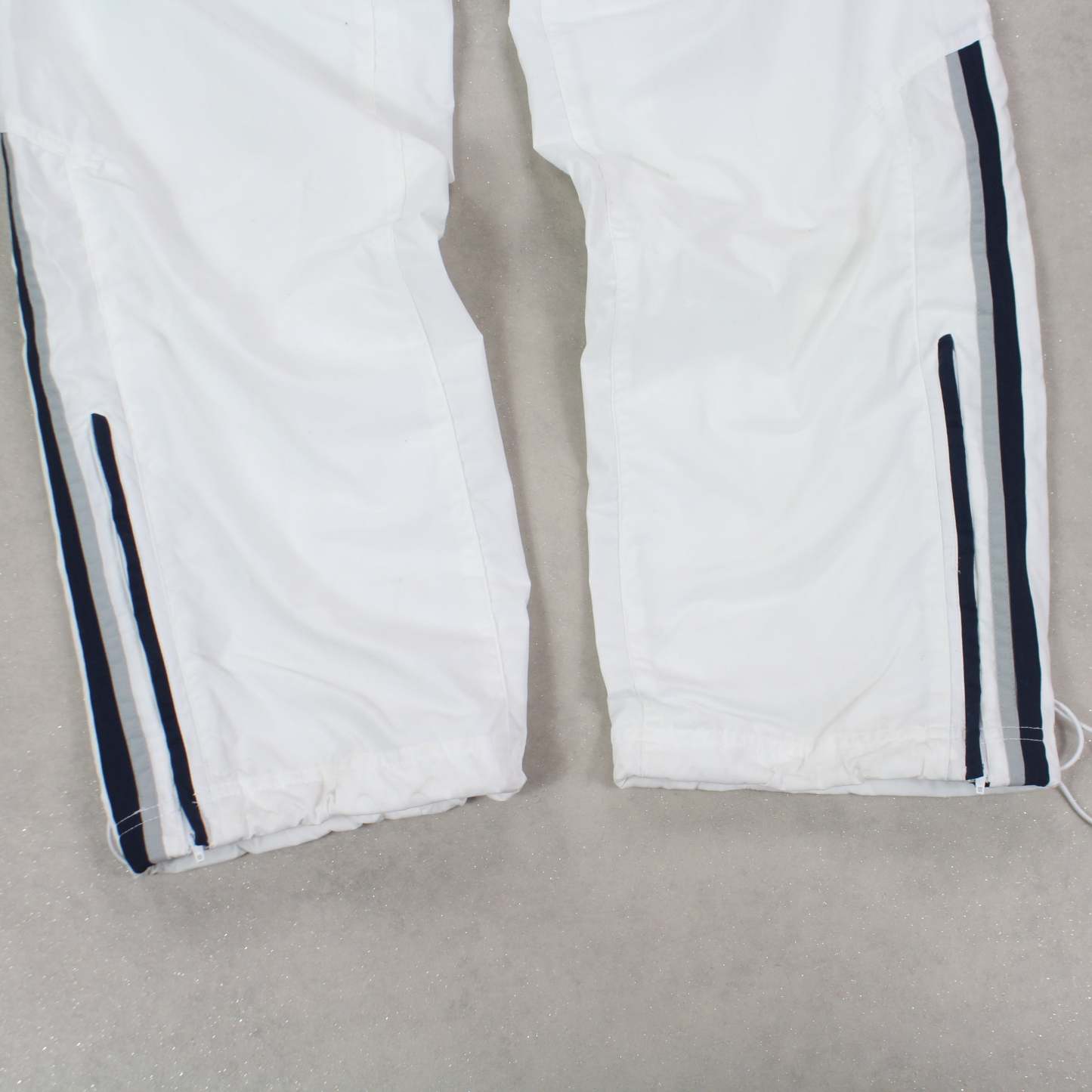 SUPER RARE 2000s Trackpants BRAND NEW White-Kikonat