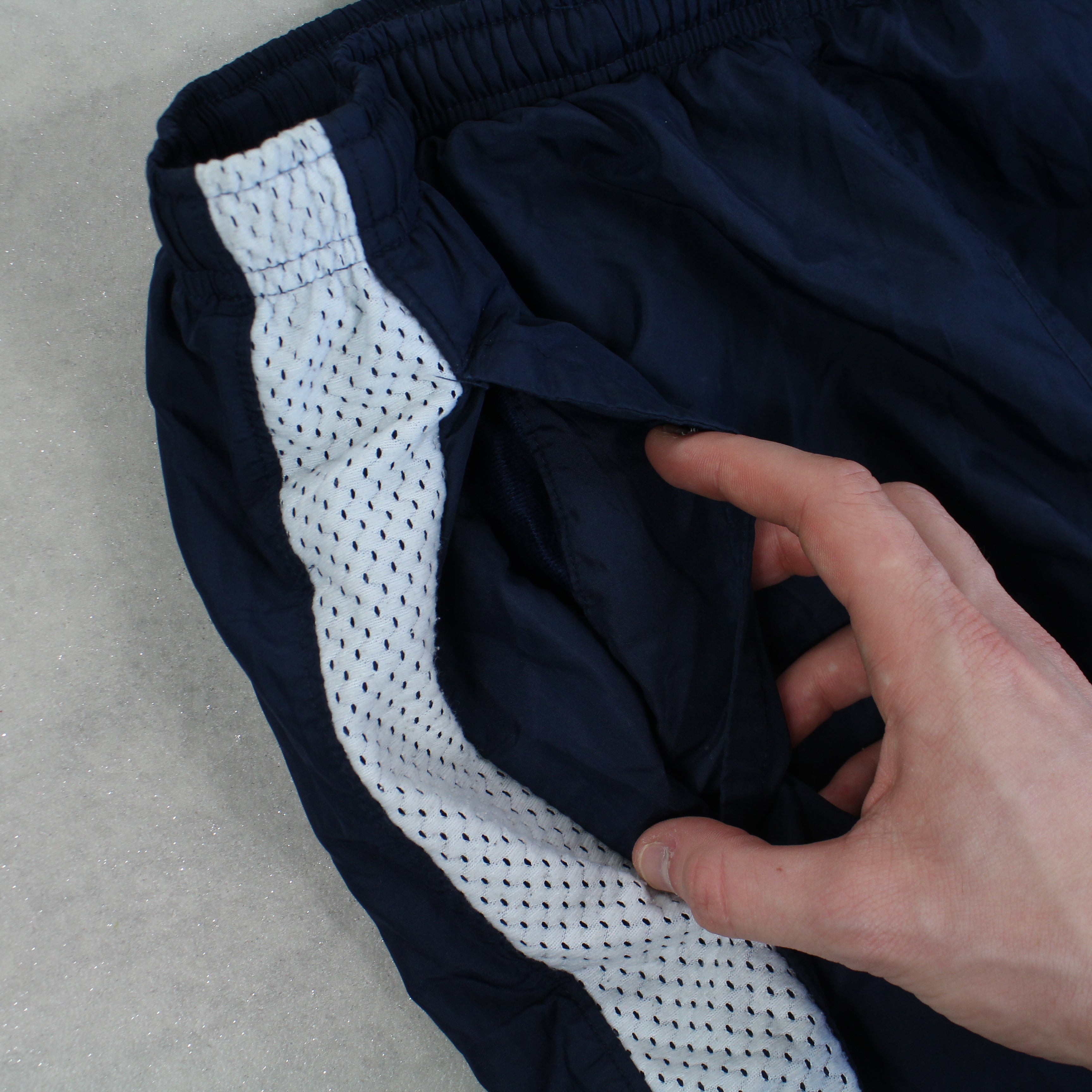 RARE 2000s Trackpants Navy-Kikonat