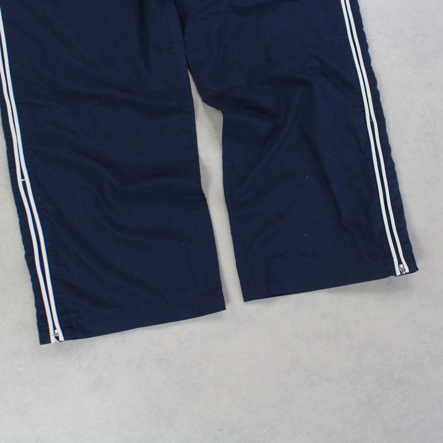 SUPER RARE 2000s Baggy Trackpants Navy-Kikonat