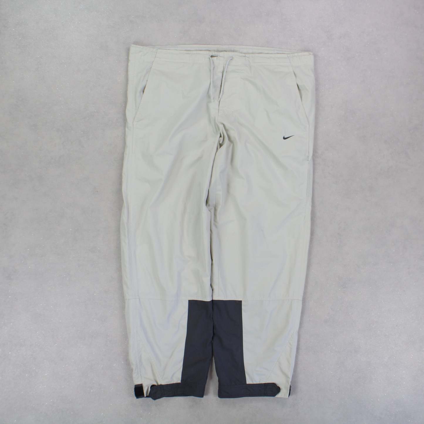 RARE 00s Trackpants Cream-Kikonat