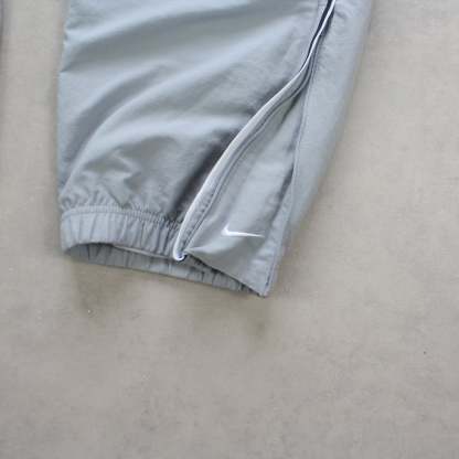 SUPER RARE 2000s Trackpants Grey-Kikonat