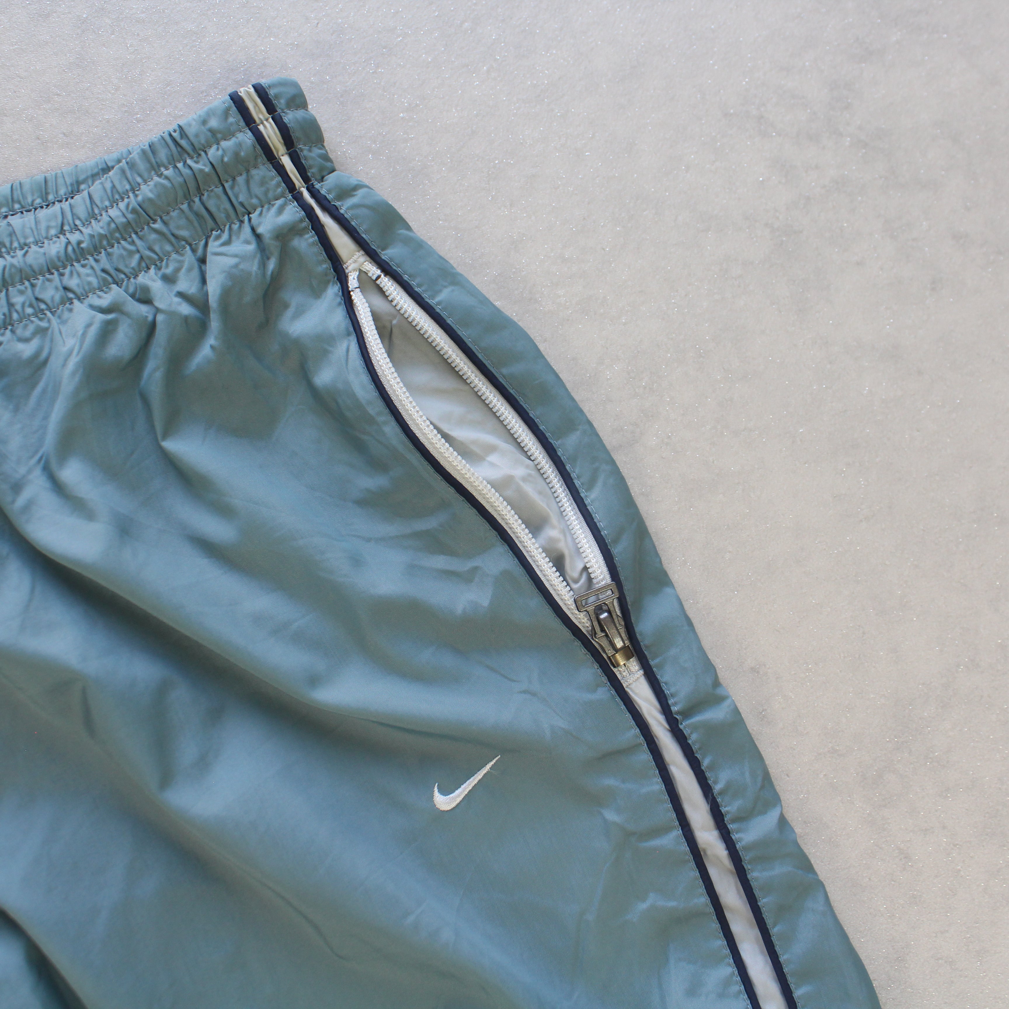 RARE 2000s Trackpants Blue-Kikonat