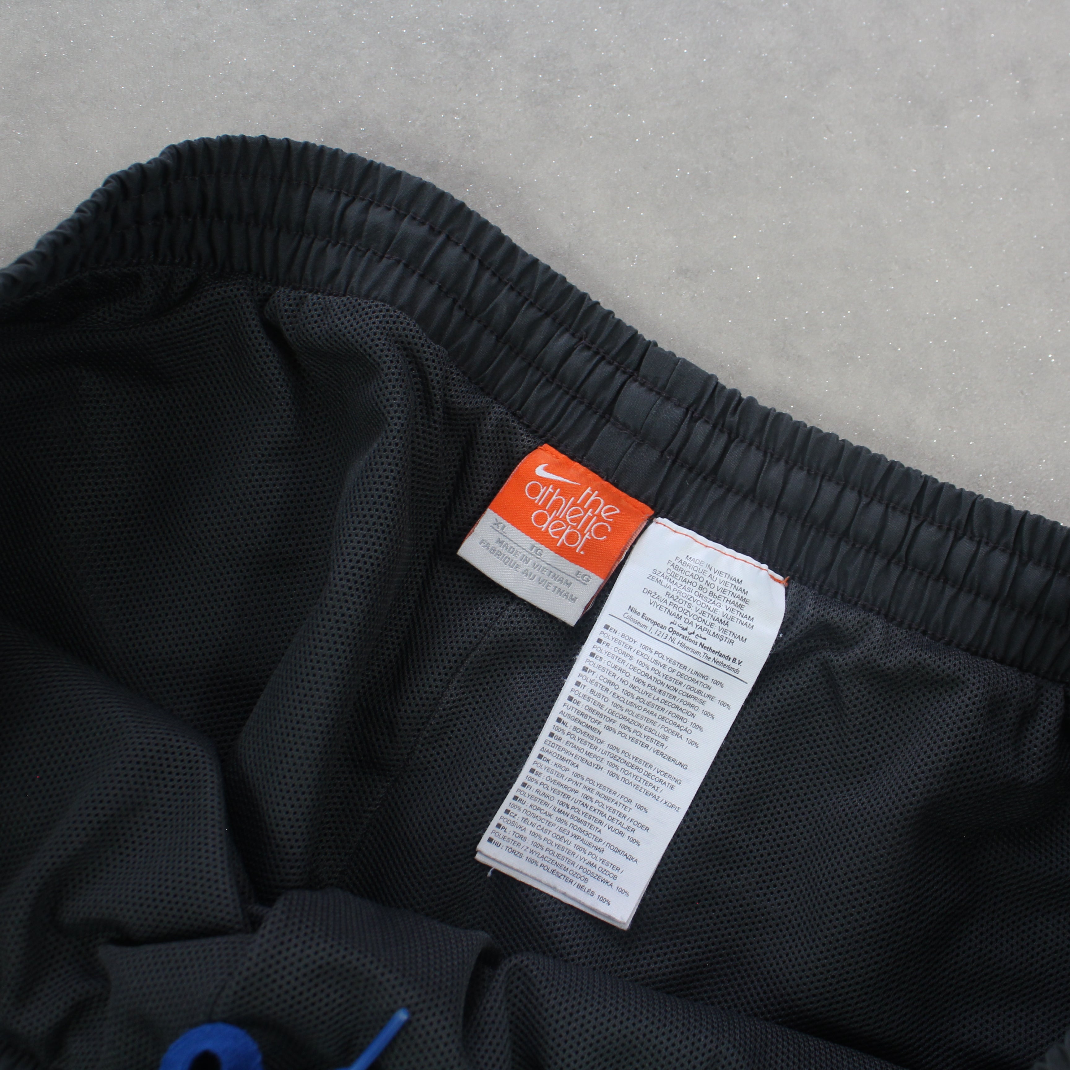 RARE 2000s Trackpants Grey-Kikonat