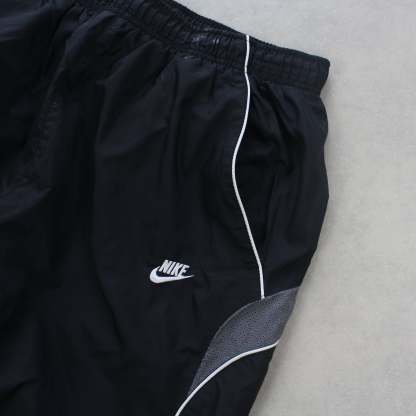 RARE 2000s Trackpants Black-Kikonat