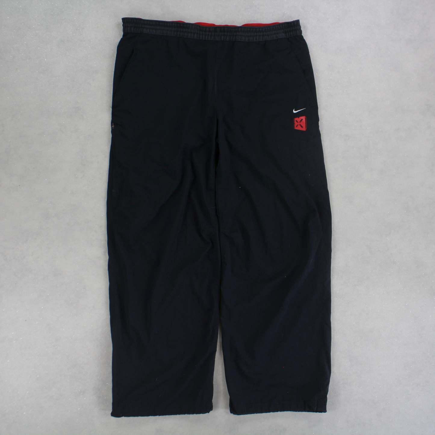 RARE 00s Trackpants Black-Kikonat