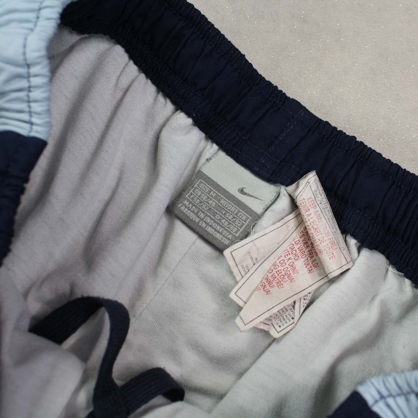 RARE 2000s Trackpants Navy-Kikonat