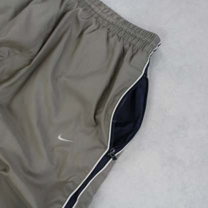 RARE 2000s Trackpants Green-Kikonat