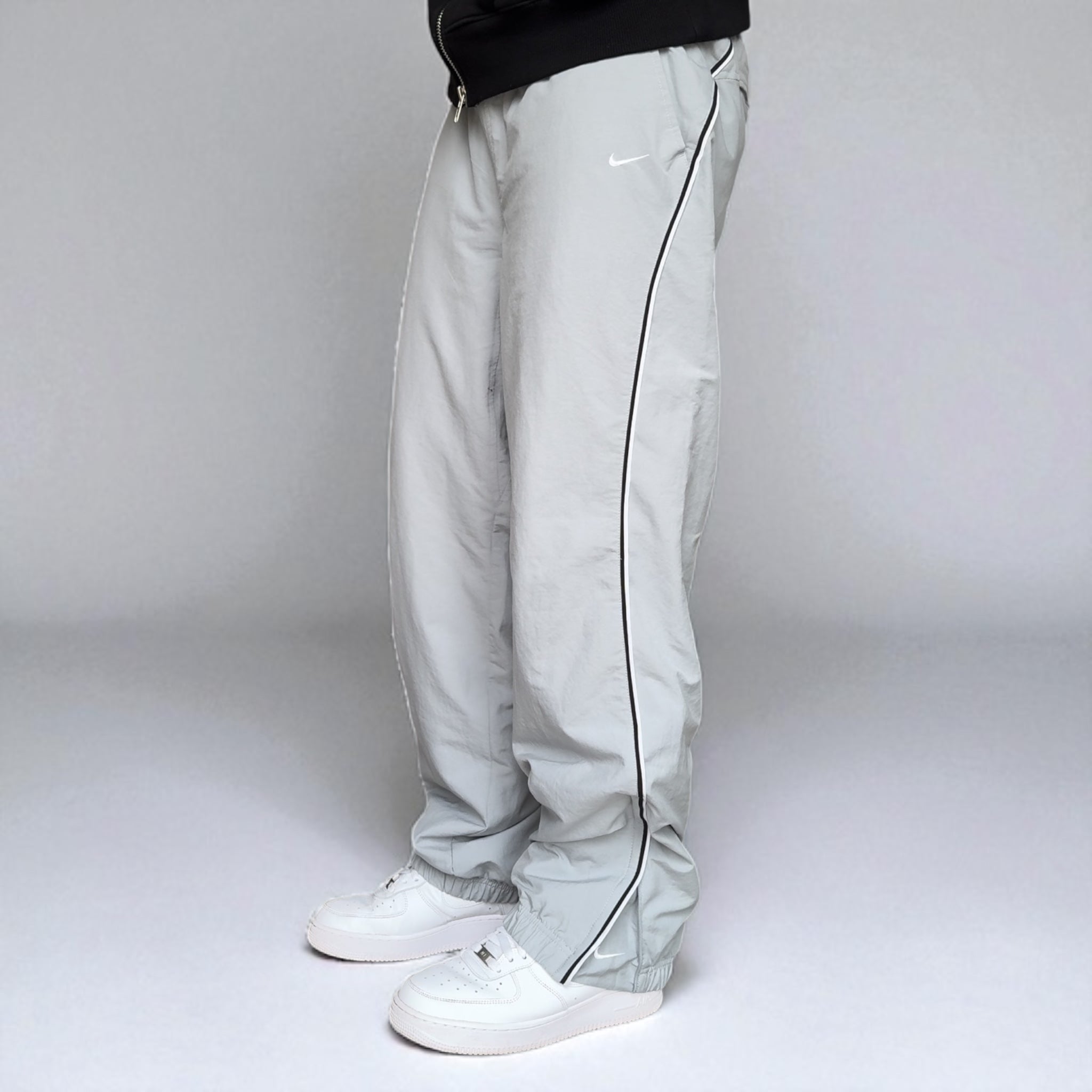 SUPER RARE 2000s Trackpants Grey-Kikonat