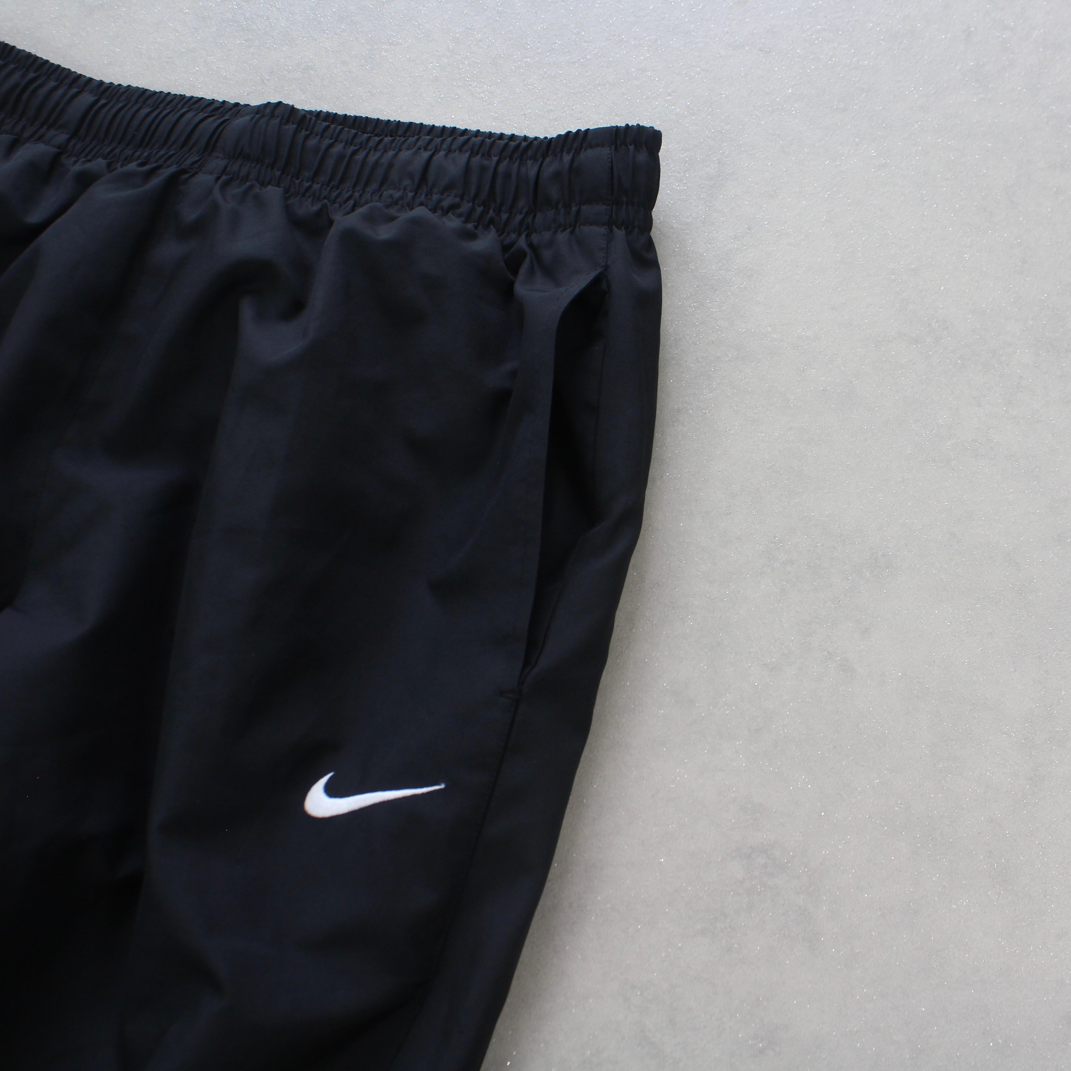 Trackpants Black-Kikonat