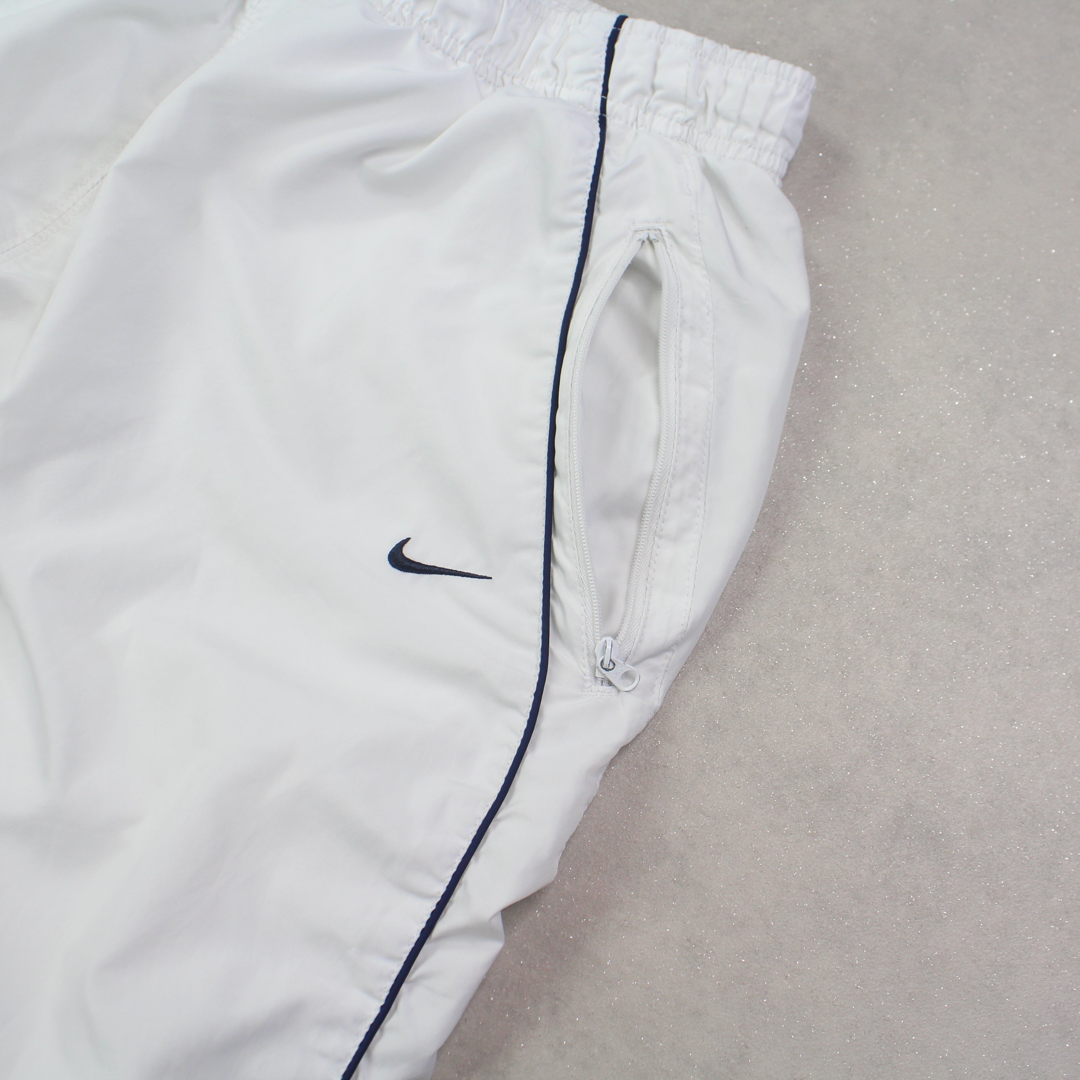 SUPER RARE 00s Trackpants White-Kikonat