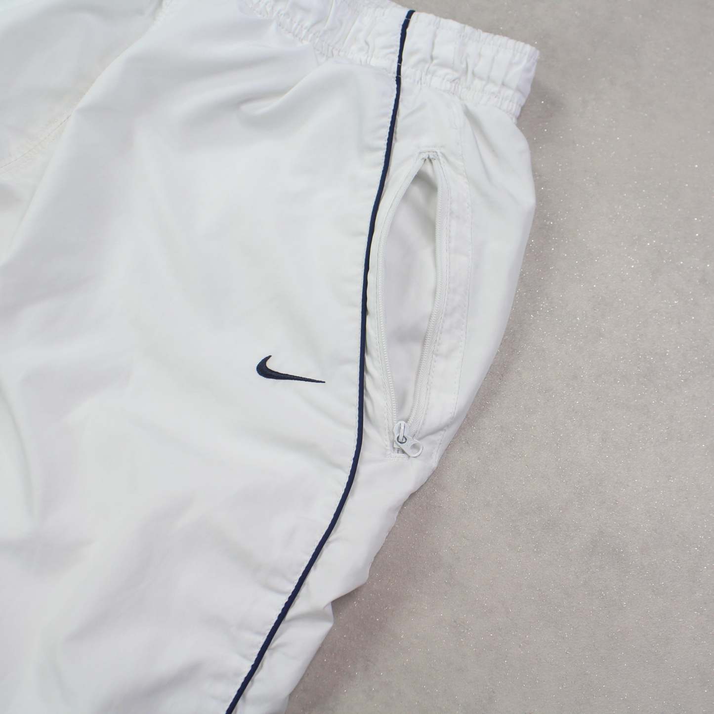 SUPER RARE 00s Trackpants White-Kikonat