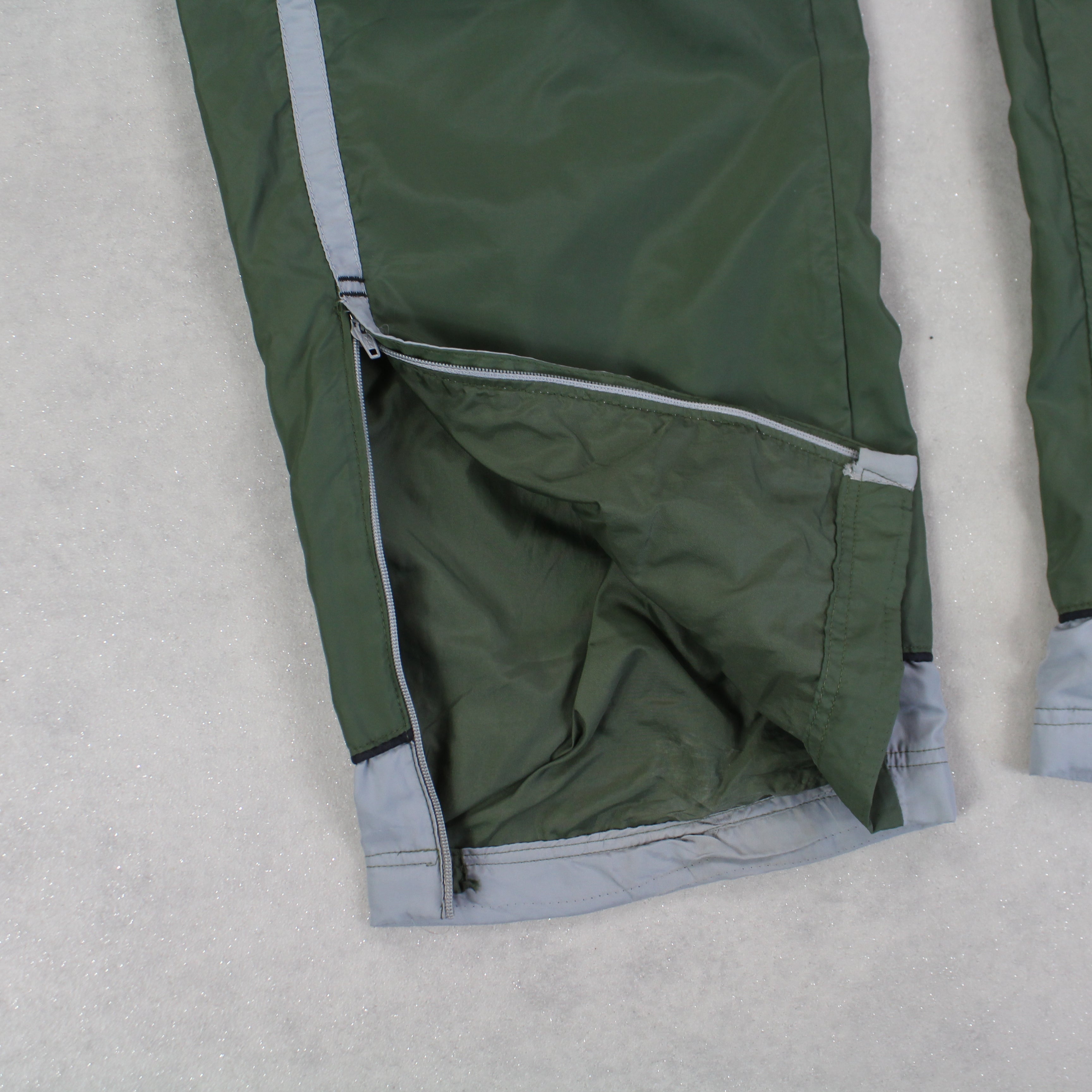 RARE 2000s Trackpants Green-Kikonat
