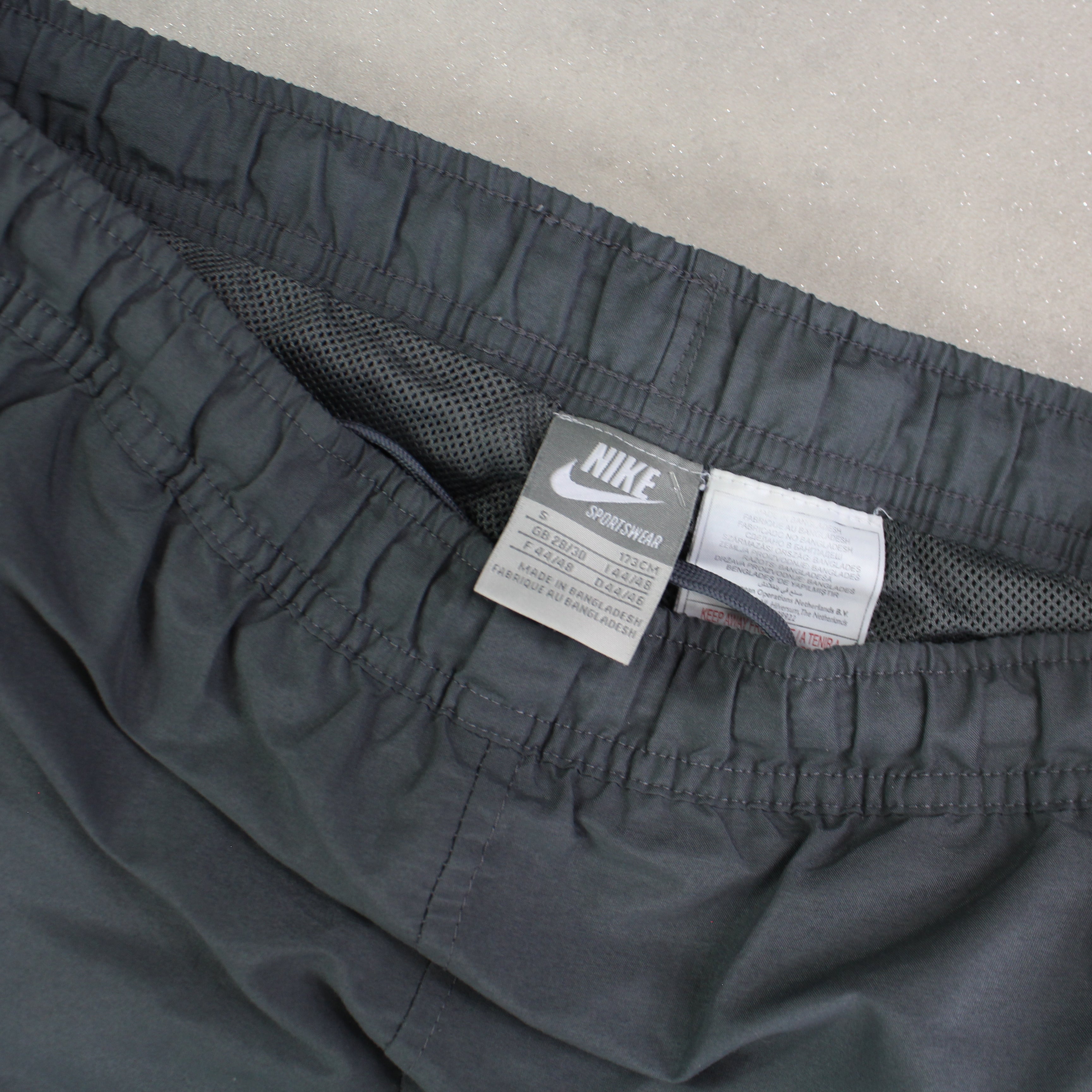 SUPER RARE 00s Trackpants Grey-Kikonat