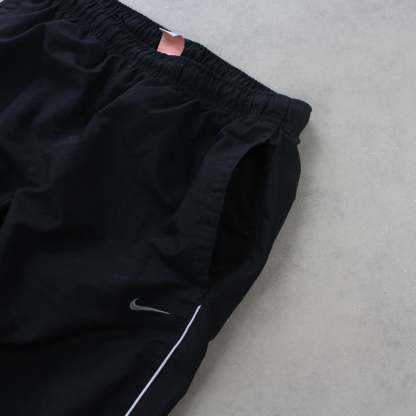 RARE 2000s Trackpants Black-Kikonat