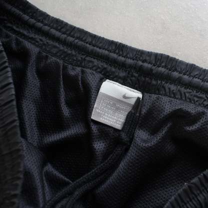 RARE 2000s Trackpants Black-Kikonat