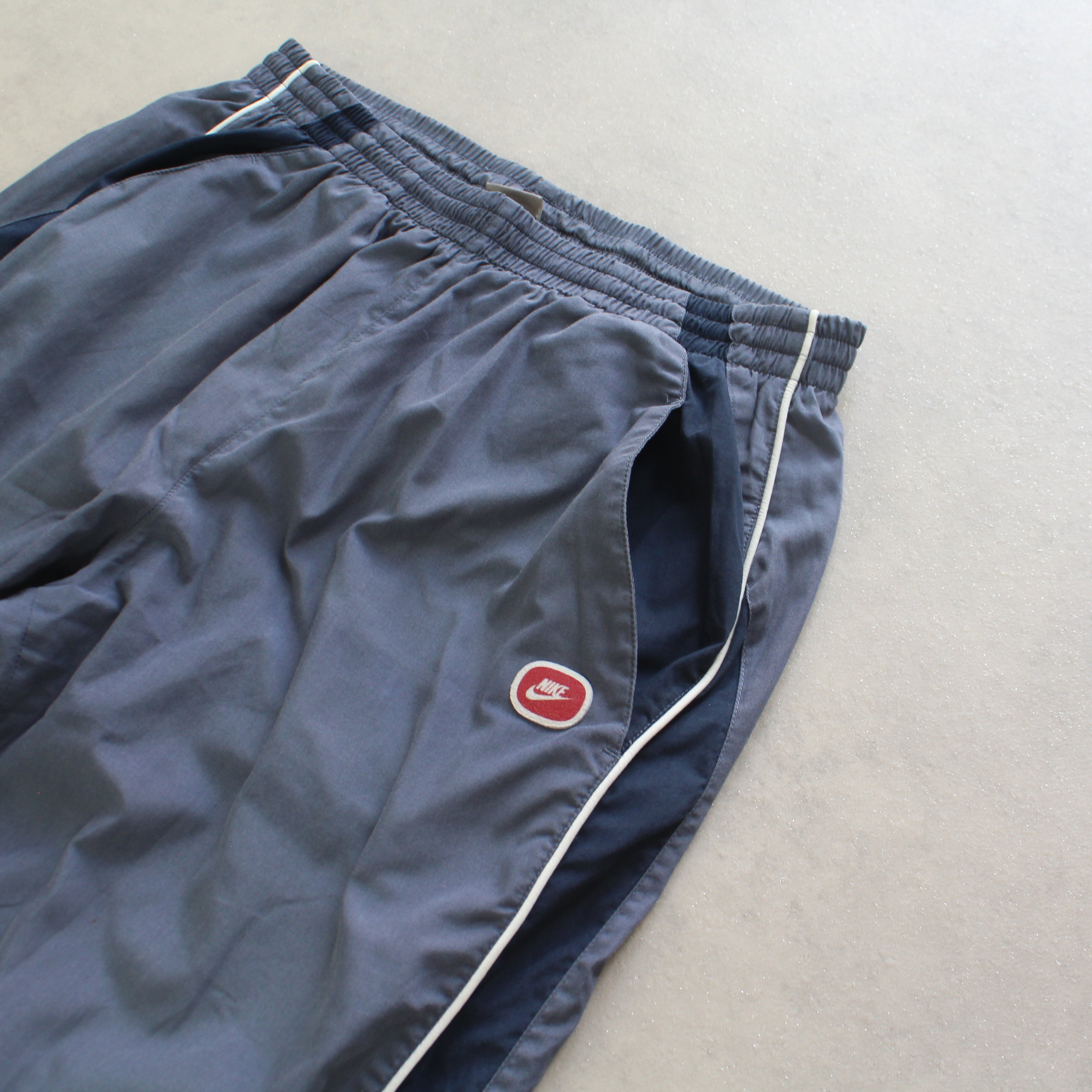 RARE 2000s Trackpants Blue-Kikonat