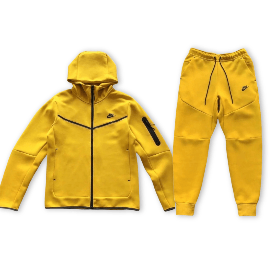 Conjunto  Sportswear Tech Fleece-Kikonat