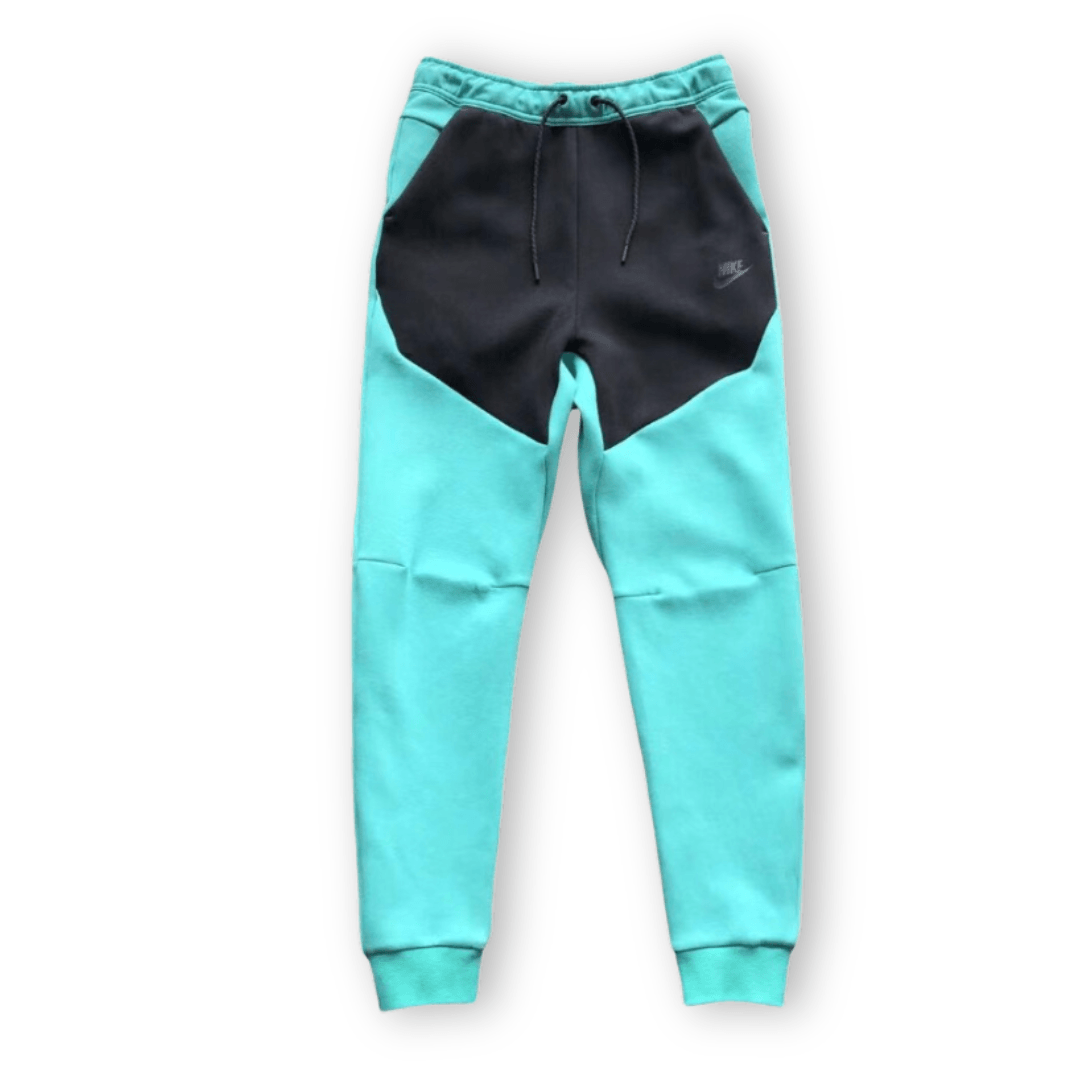 Conjunto  Sportswear Tech Fleece-Kikonat