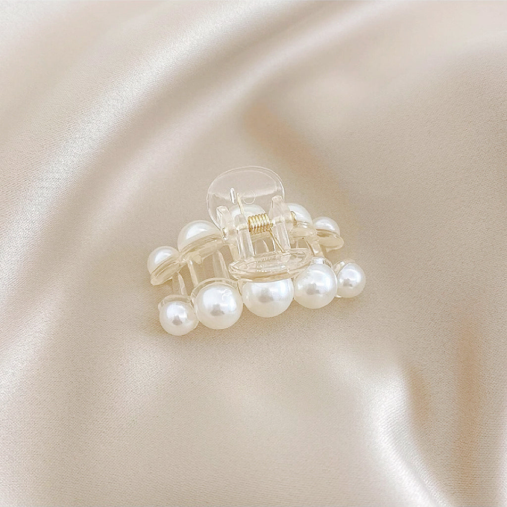 Pearl Reverie Hair Claw