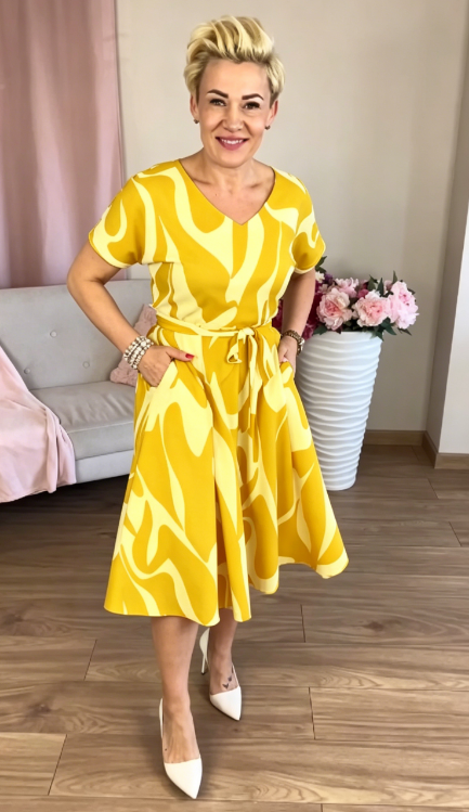 ✨Oferta specjalna -48% TANIEJ✨ Sukienka z paskiem i kieszeniami