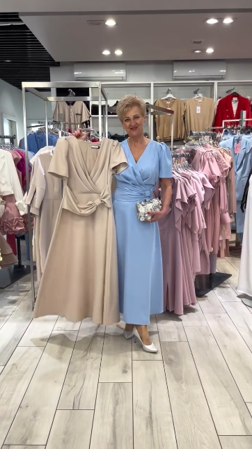 ✨Wyprzedaż specjalna 48% TANIEJ✨ sukienka midi z dekoltem w serek
