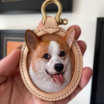 Custom Leather Pet Portrait Keychain - Oval detail 4