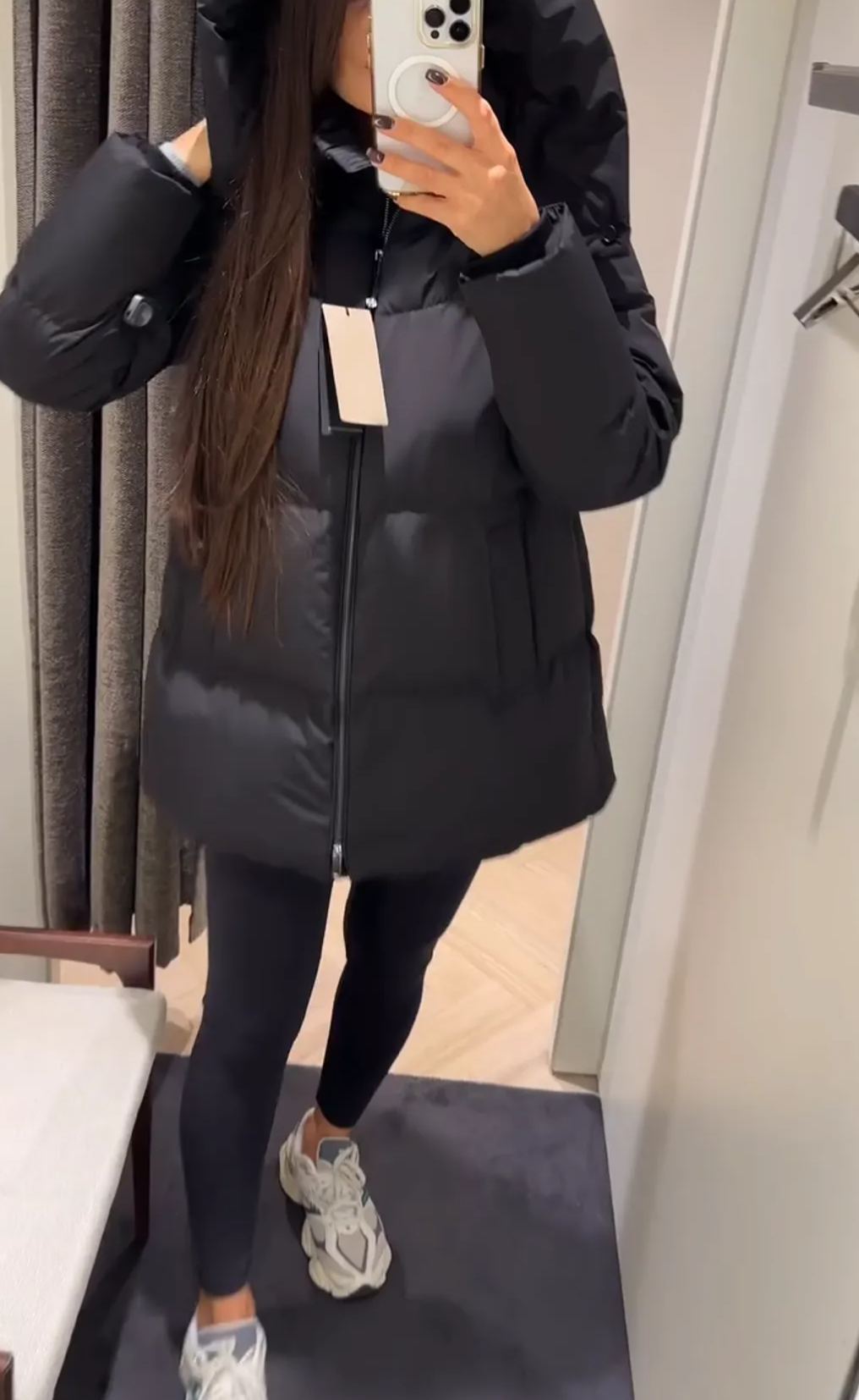 [Copy]Two - Way Wear Beige Faux Fur Vest with Hood