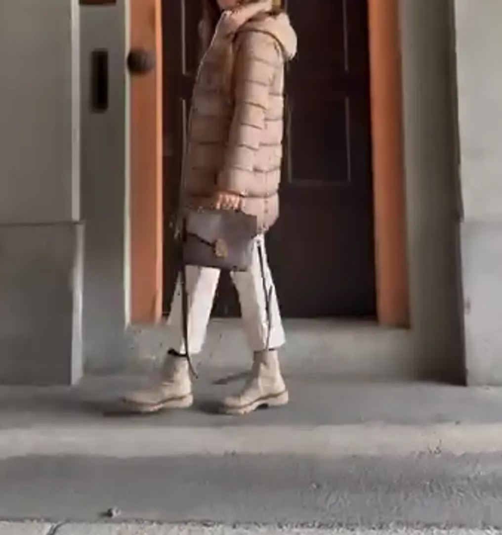 [Copy]Brown Faux Fur Hooded Cape Jacket