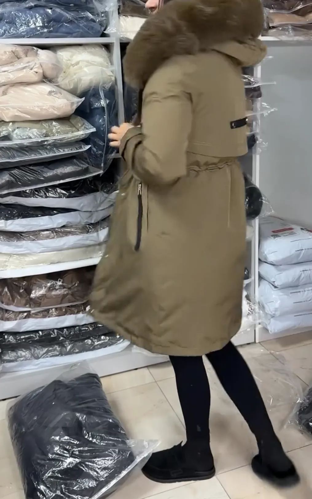 [Copy]Multicolor Faux Fur Cropped Jacket