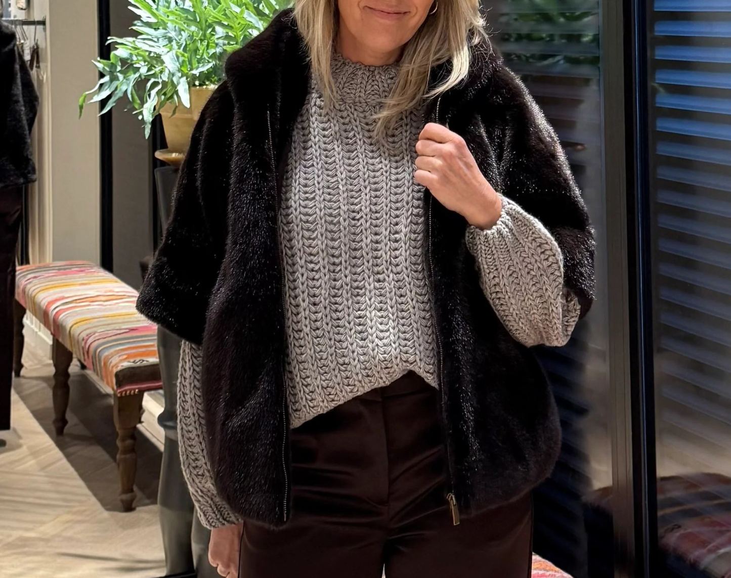 [Copy]Long Faux Fur Coat with Zipper