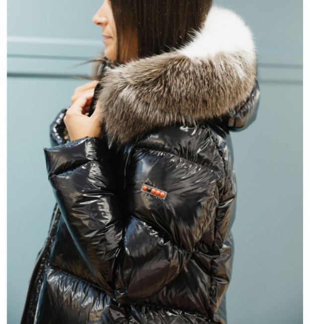 [Copy]Elegant Long Puffer Jackets with Furry Hoods