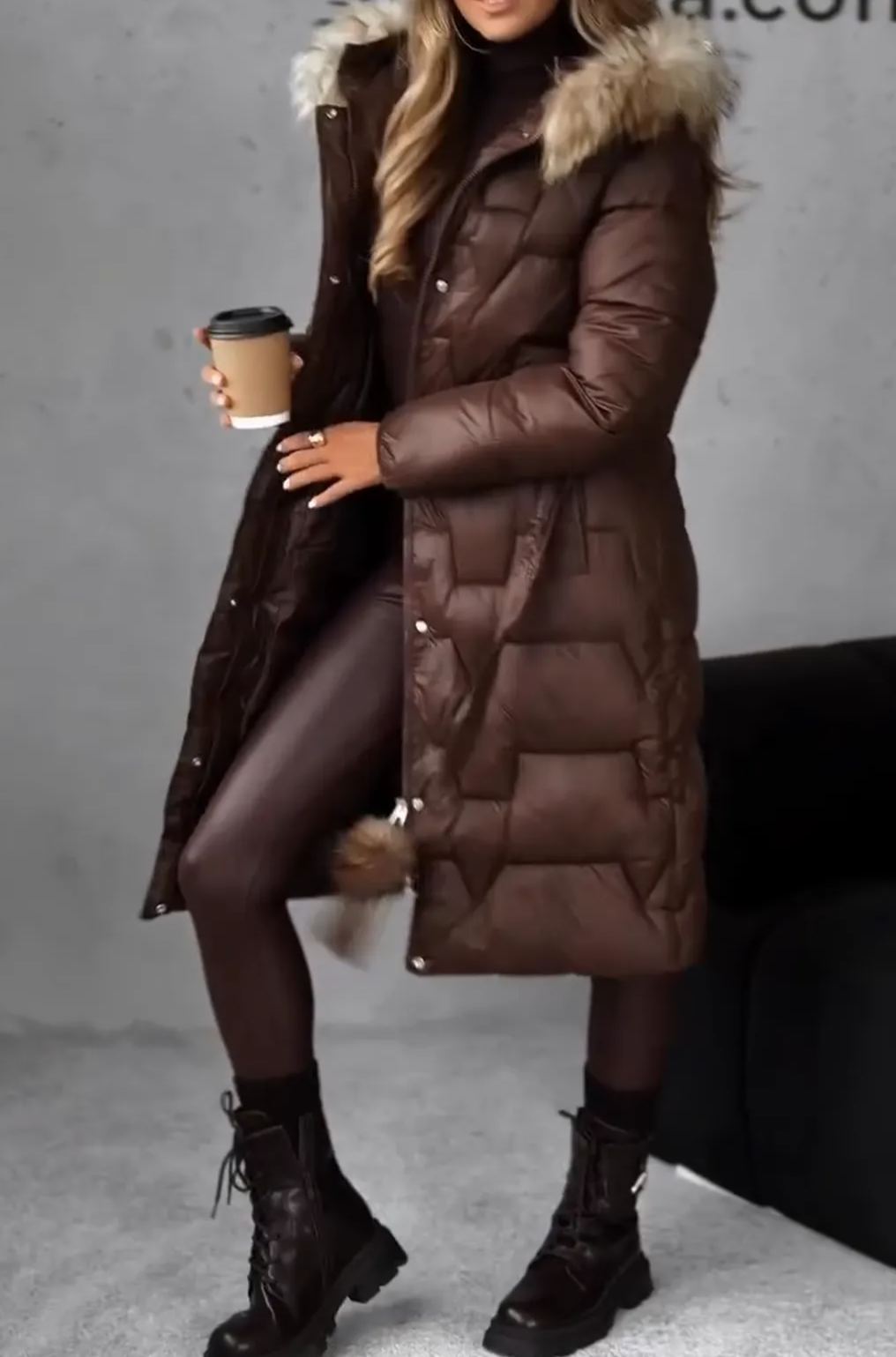 [Copy]Long Puffer Coat with Faux Fur Hood
