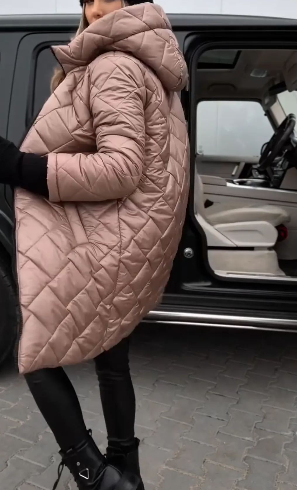 [Copy]Long Brown Puffer Coat with Faux Fur Hood