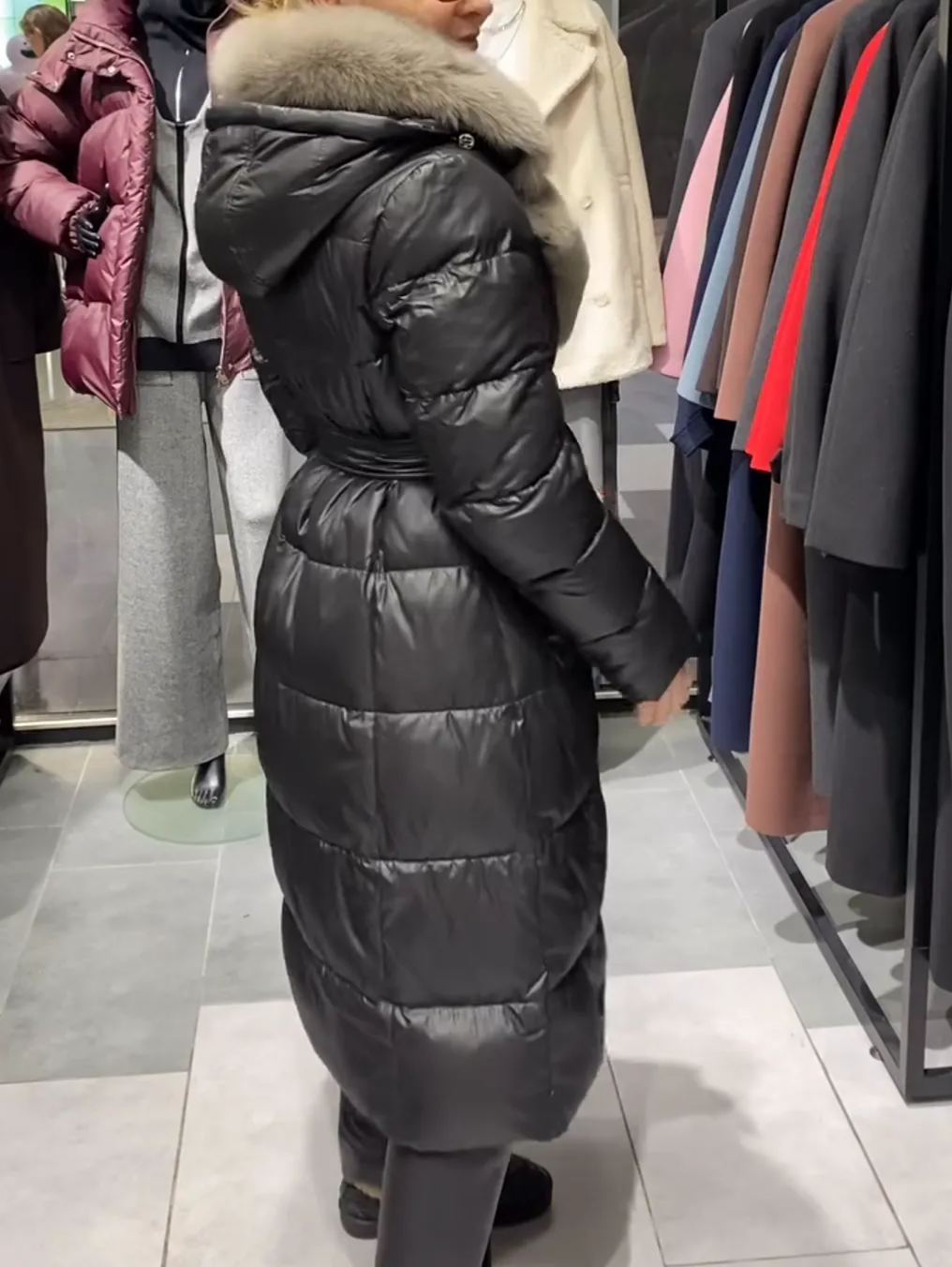[Copy]Black Mid - Length Puffer Coat with Brown Faux Fur Hood