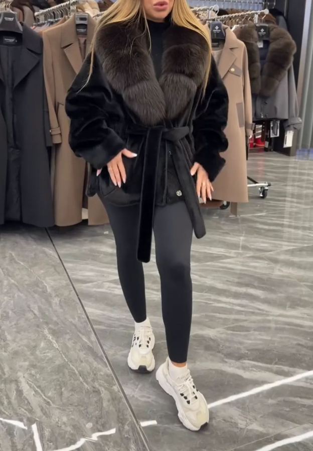 [Copy]White and Grey Faux Fur Short Coat with Belt