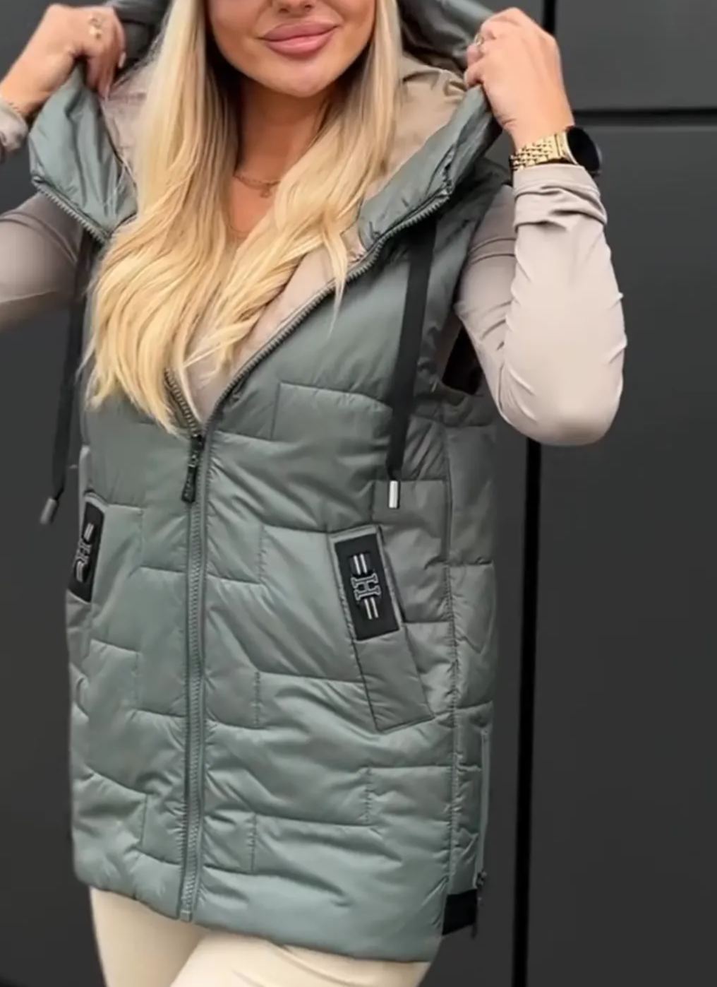 [Copy]Short Quilted Puffer Jacket with Hood