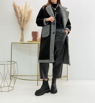 [Copy]Longline Wool Coat with Oversized Chinchilla Fur Front Panel