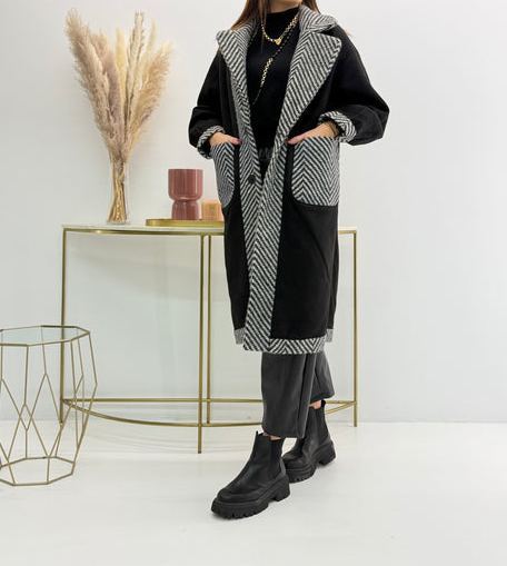 [Copy]Longline Wool Coat with Oversized Chinchilla Fur Front Panel
