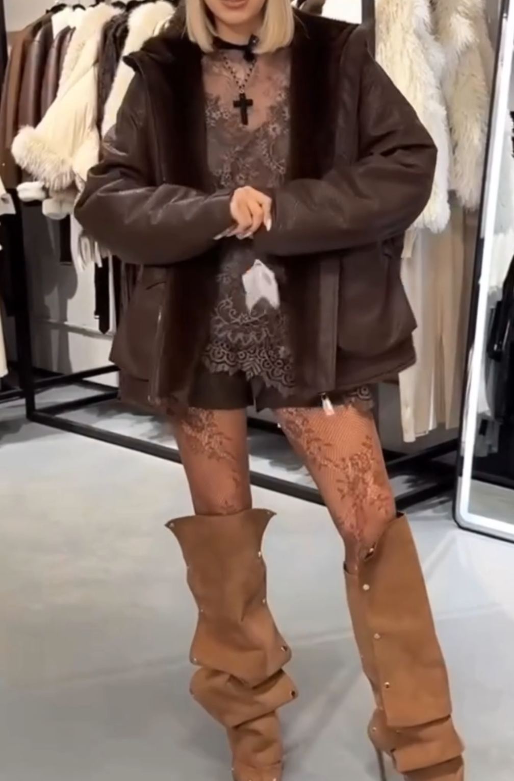 [Copy]Cream Puffer Jacket with White Faux Fur Collar & Denim Accents