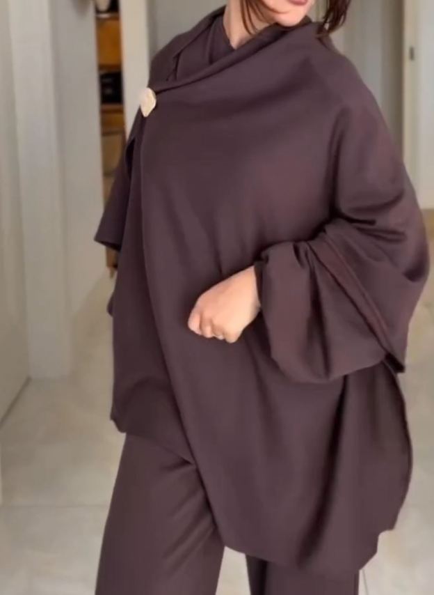 [Copy]Chocolate Brown Mixed-Media Coat (Faux Fur Front + Textured Knit Sleeves)