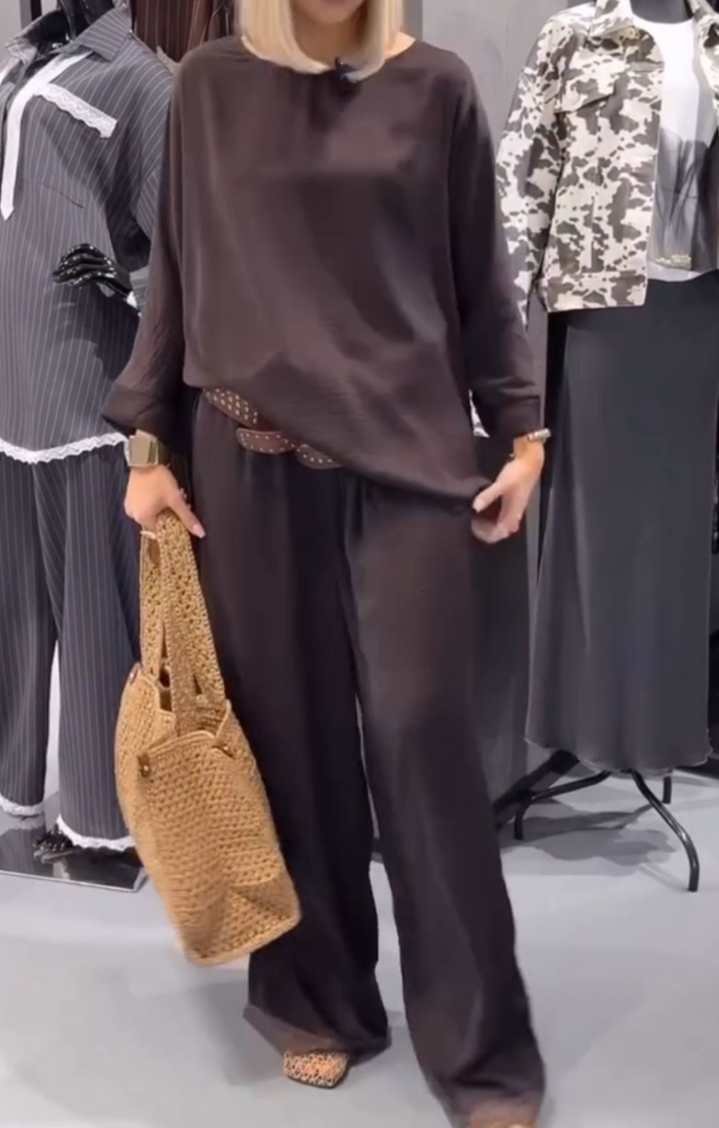 [Copy]Black & Mocha Striped Oversized Tracksuit: Zip-Up Jacket + Wide Leg Pants Two-Piece Set