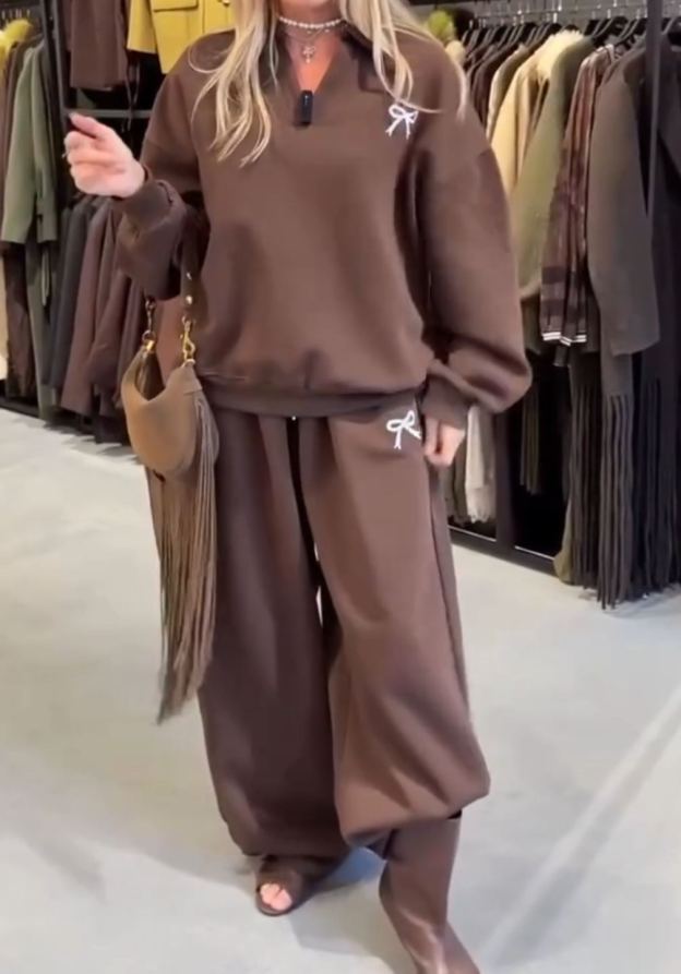 [Copy]Vibrant Red Oversized Two-Piece Set: Bow Detail Top + Wide Leg Pants