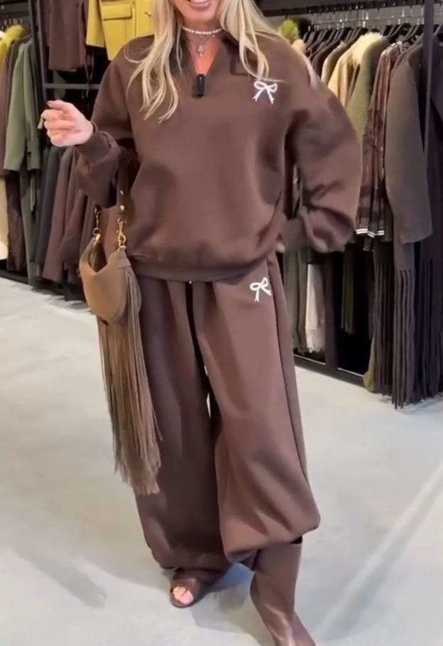 [Copy]Vibrant Red Oversized Two-Piece Set: Bow Detail Top + Wide Leg Pants