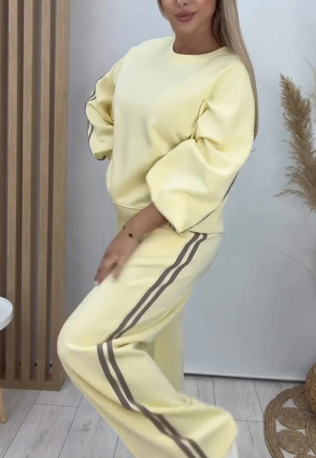 [Copy]Dark Brown Oversized Two-Piece Set: Batwing Sleeve Sweatshirt + Flared Pants