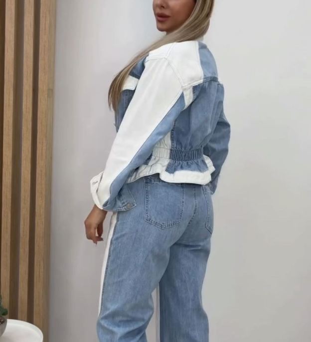 [Copy]Loose Two-Piece: Sweatshirt + Wide-Leg Pants with Contrasting Stripe Detail