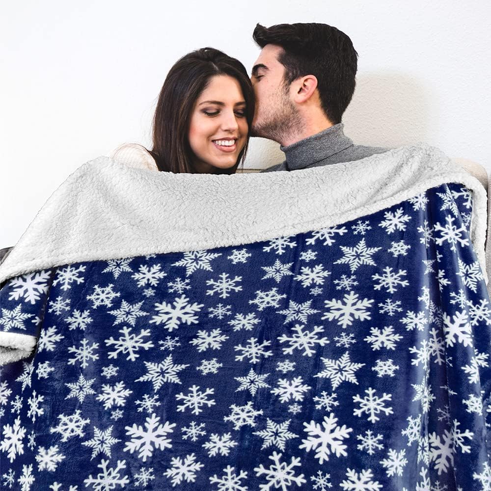 Christmas Holiday Winter Cozy Blanket For Men And Women