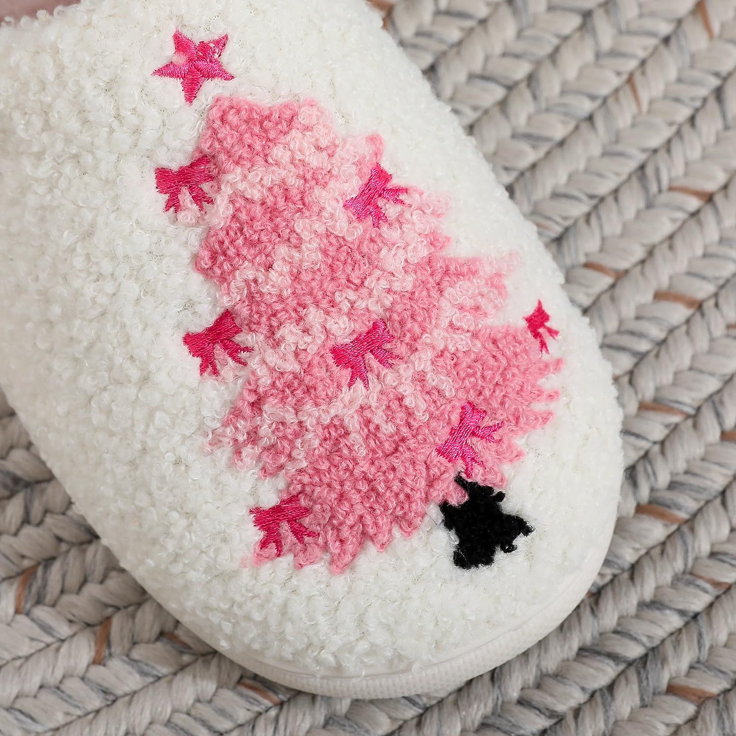 Casual Everyday Wear Plush Indoor Slippers For Men And Women