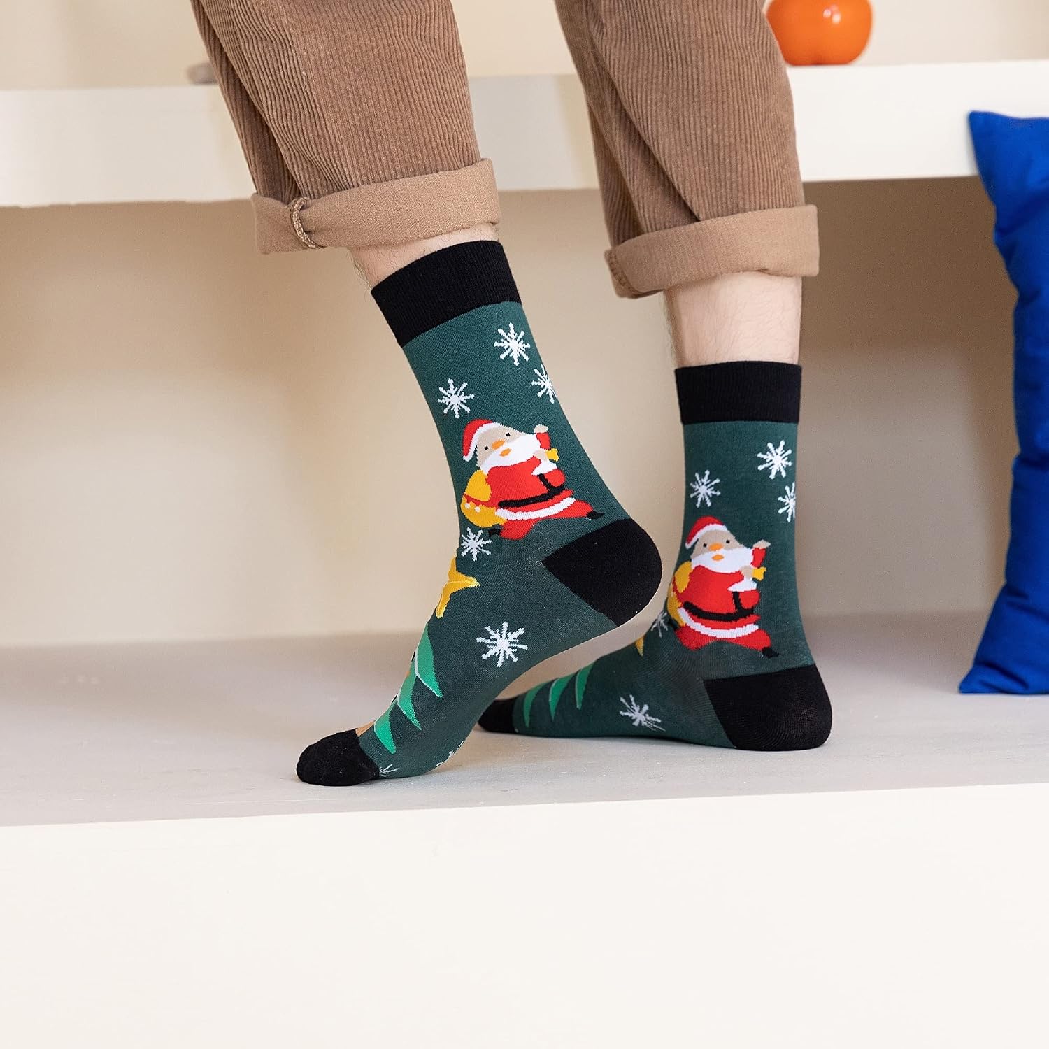 12 Pairs Christmas Crew Pattern Socks For Men